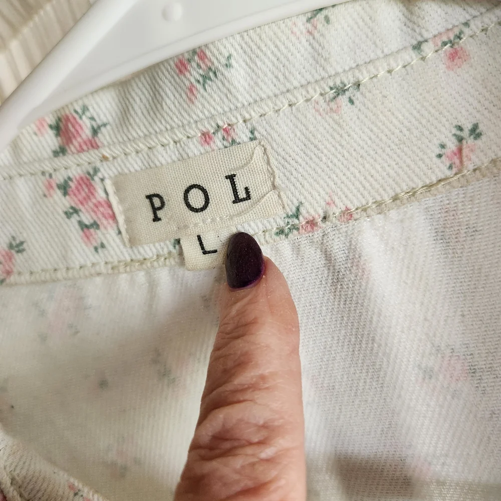 POL White Button-Up Shirt with Pink Floral Print - Picture 2 of 4